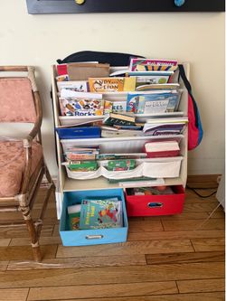 Kids Bookshelf