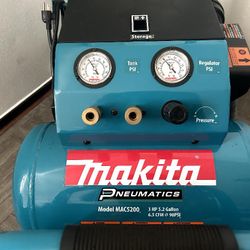 Makita Air Compressor 