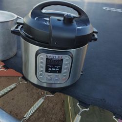 Pressure Cooker  Great Condition 