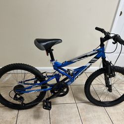 Need Gone Fast! Mountain Bikes And Bike Tow Rack (check Description For Prices) 