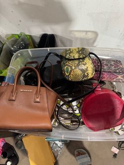 Designer Handbags & Accessories Bundle – Great Deal! ✨