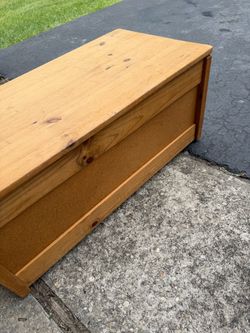 Vintage rage toy box