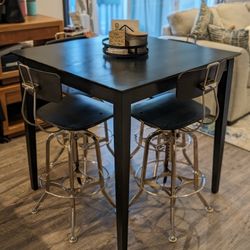 Bar Height Table & Chairs