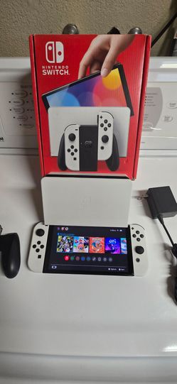 Nintendo switch oled in white complete