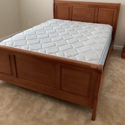 Queen Bedroom Set