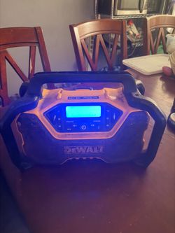 Dewalt radio