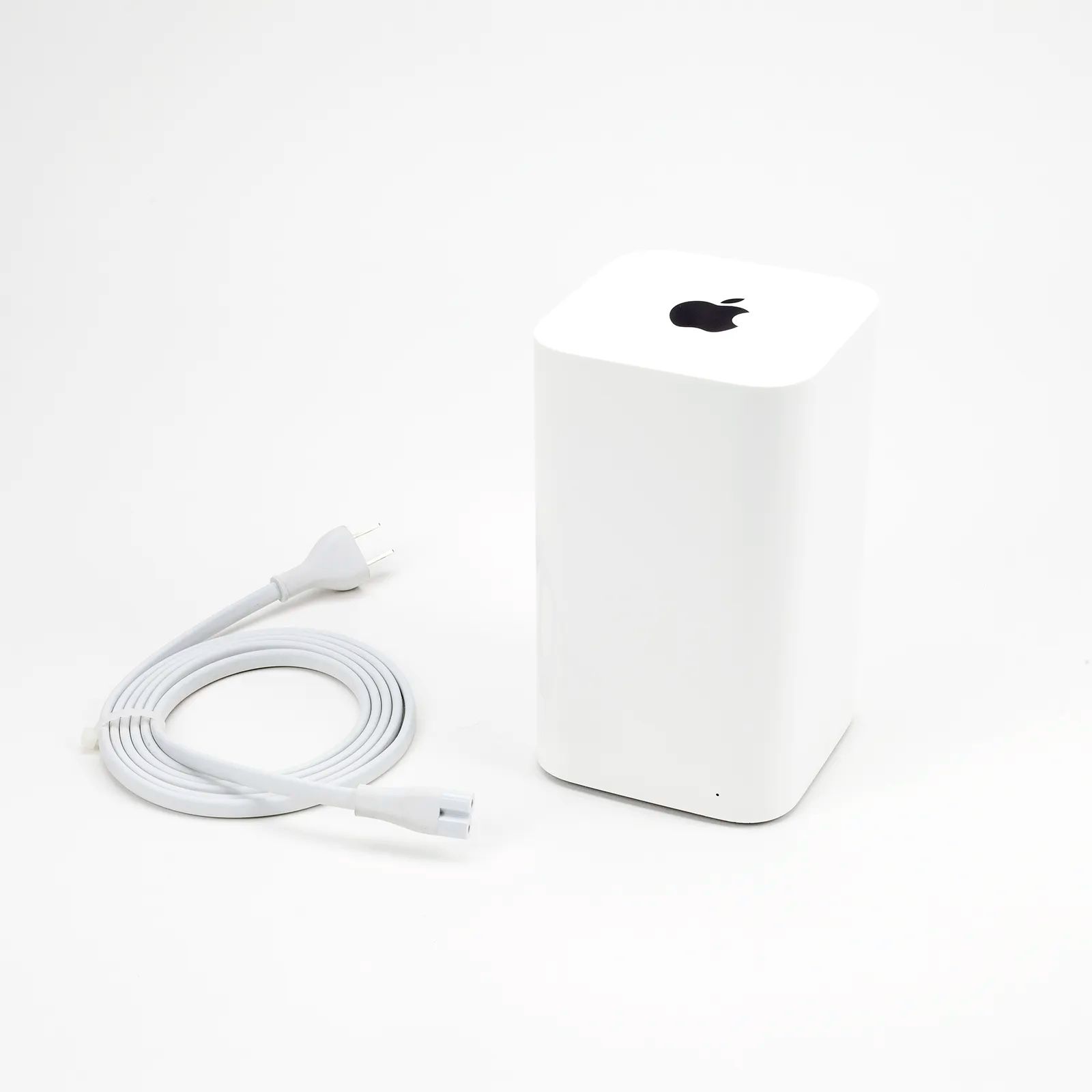 Apple AirPort Time Capsule 2TB 802.11ac Wireless Router and Backup A1470