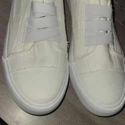 Woman's Size 8 Laceless White Shoes