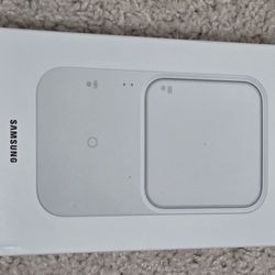 Samsung Super Fast Wireless charger Duo