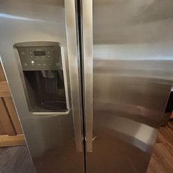 Ge Appliance Fridge 