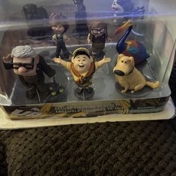Disney”Up” Figurines Play set. New