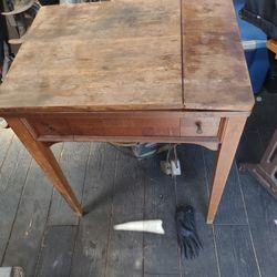 Old Singer Swing  Machine