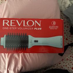 Revlon One step Volumizer