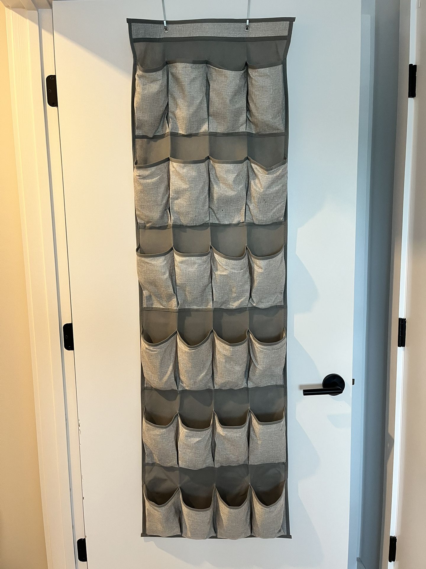 Over-the-Door Hanging Organizer – 24 Pockets