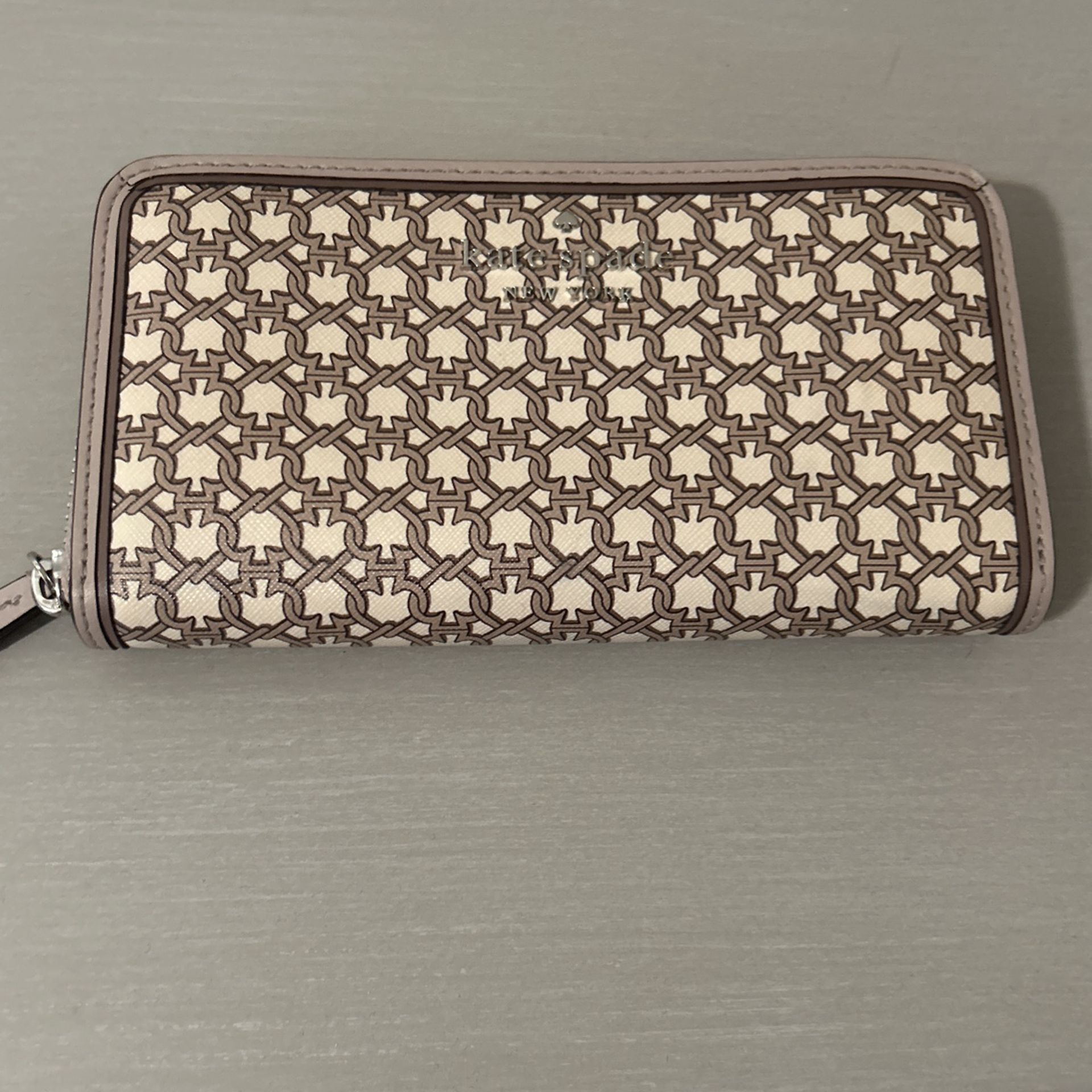 Authentic Kate Spade Wallet 