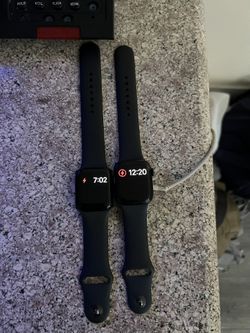 2 Apple Watches