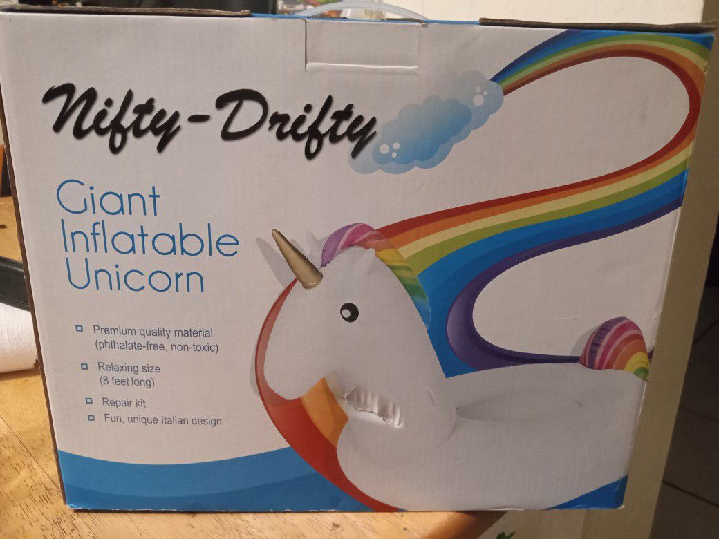 Giant Inflatable Unicorn With Repair Kit