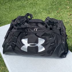 Like New Under Armour Sports Equipment Bag