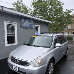 2011 KIA Sedona