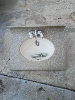 Bathroom sink