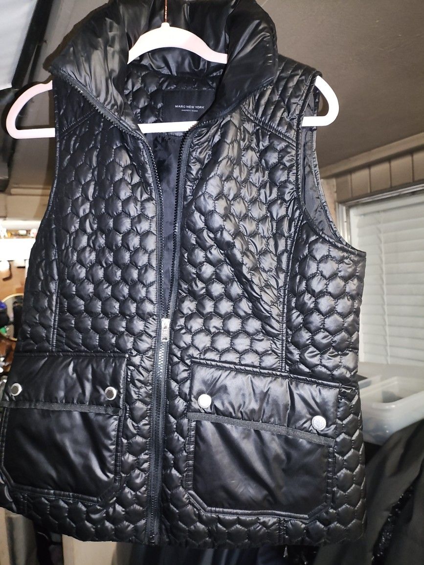 Marc New York Men's Black Sleeveless Puffy Vest Size M