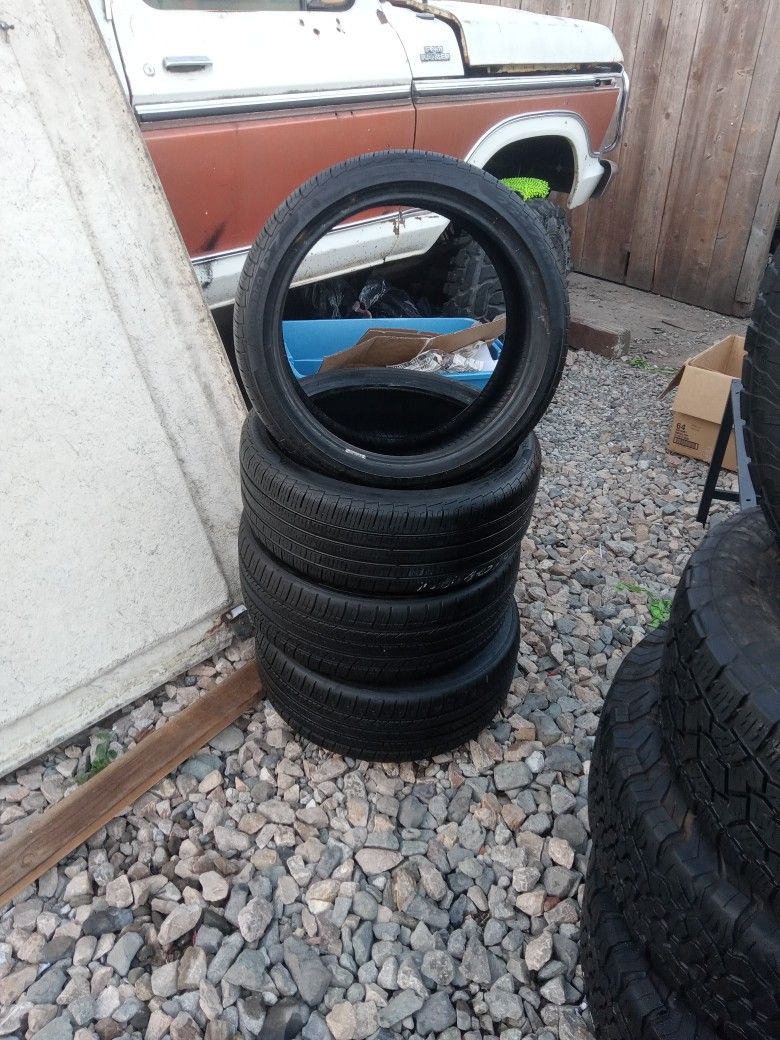 225/40 R 18 TIRES