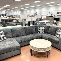 New Sectional 🔥🔥 LIMITED TIME