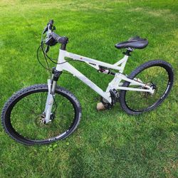 K2 Base 2.0 Full Suspension Mountain Bike - $500