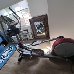 Freeform XTe Elliptical