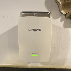 Linksys RE4100W  N600 Wireless Dual Band Wi-Fi router Range Extender