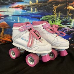 Chicago Size 4 skates 