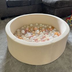 Kids Ball Pit With Balls