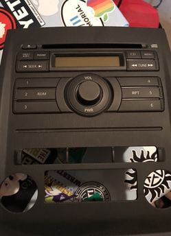 2012 Xterra OEM stereo and face plate....Make offer or trade!