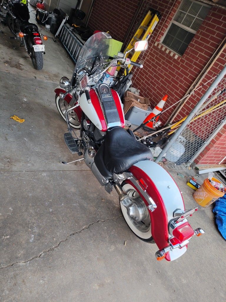 Suzuki Intruder LC 1500 Yamaha virago 250