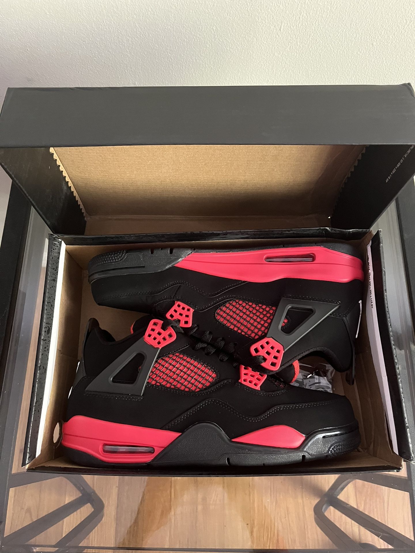 Air Jordan 4 Red Thunders