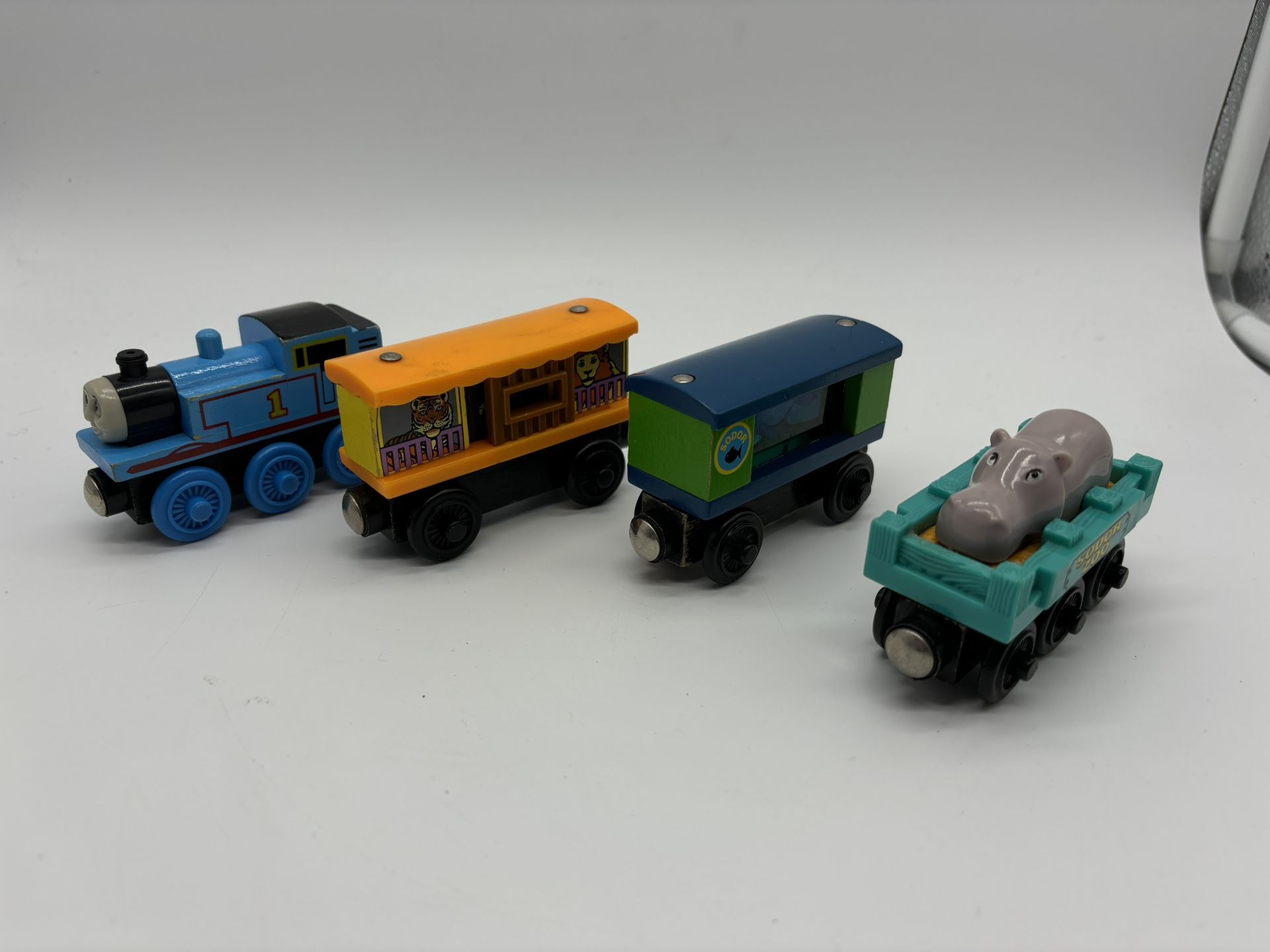 Thomas & Friends Wooden Railway Train Zoo, Hippo, Aquarium, Thomas Box Car Lot