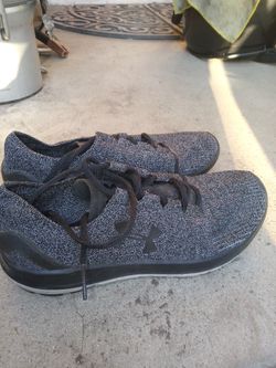 !! Men's Shoes Under Armour Size 9.5
