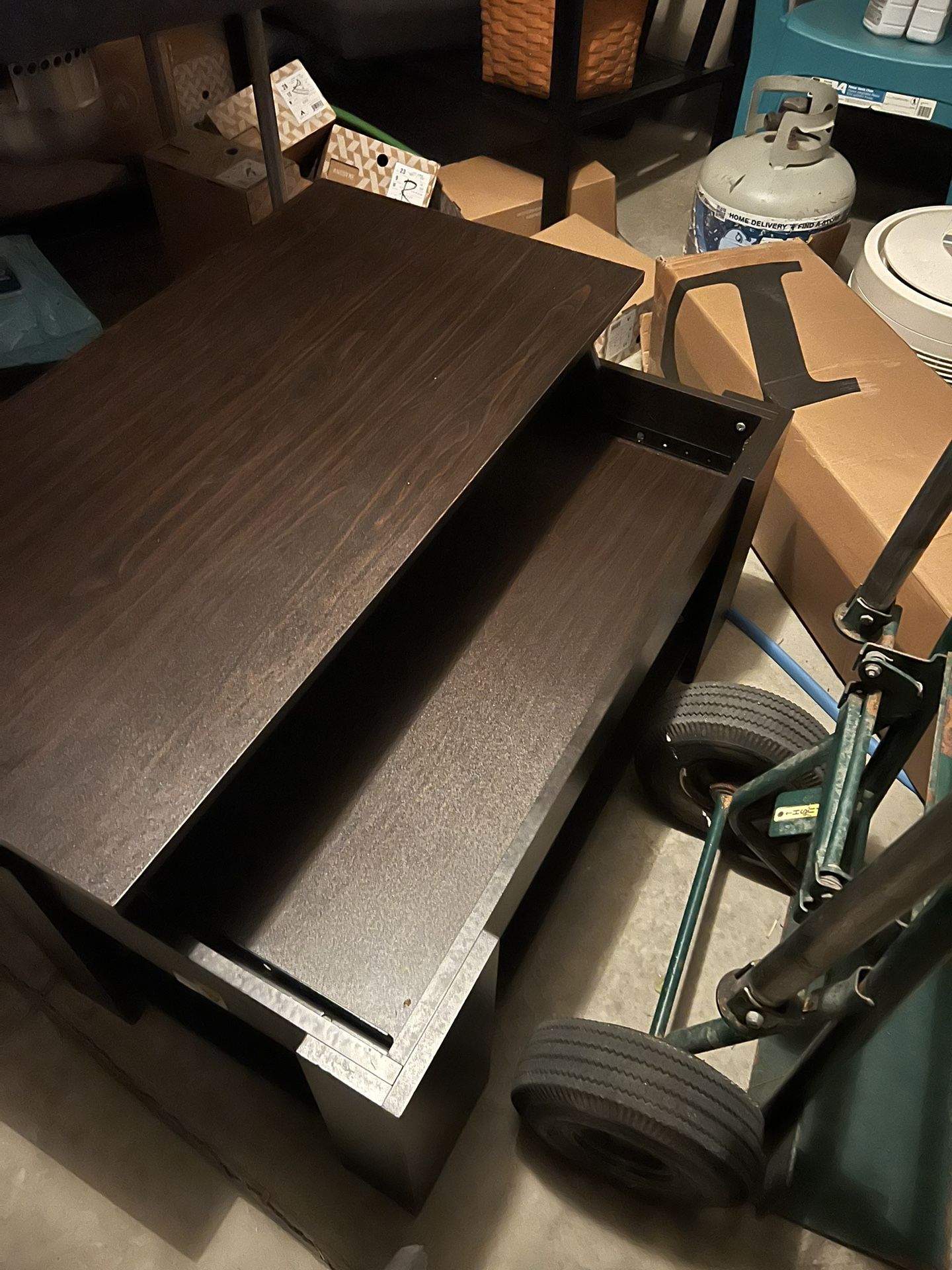 Like new coffee table