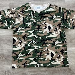 Vintage Donoughe Mens XL X-Large Camo Hunting Short Sleeve T-Shirt USA Made
