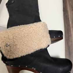 Uggs Size 8 Like New Condition No Box 