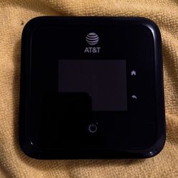 NETGEAR NIGHTHAWK M6 PRO 56/LTE HOTSPOT