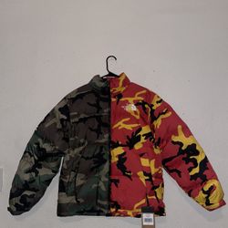 Supreme The North Face Split Zip Nuptse Camo