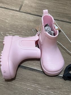 Bear paw rain boots size 3c