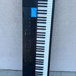 $100.00 Used Williams Allegro III Digital piano  W/ Bluetooth Midi functionality