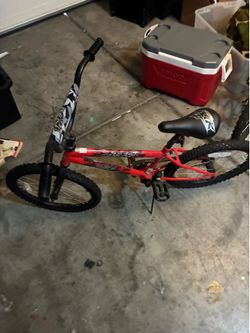 RED BIKE NEED GONE ASAP