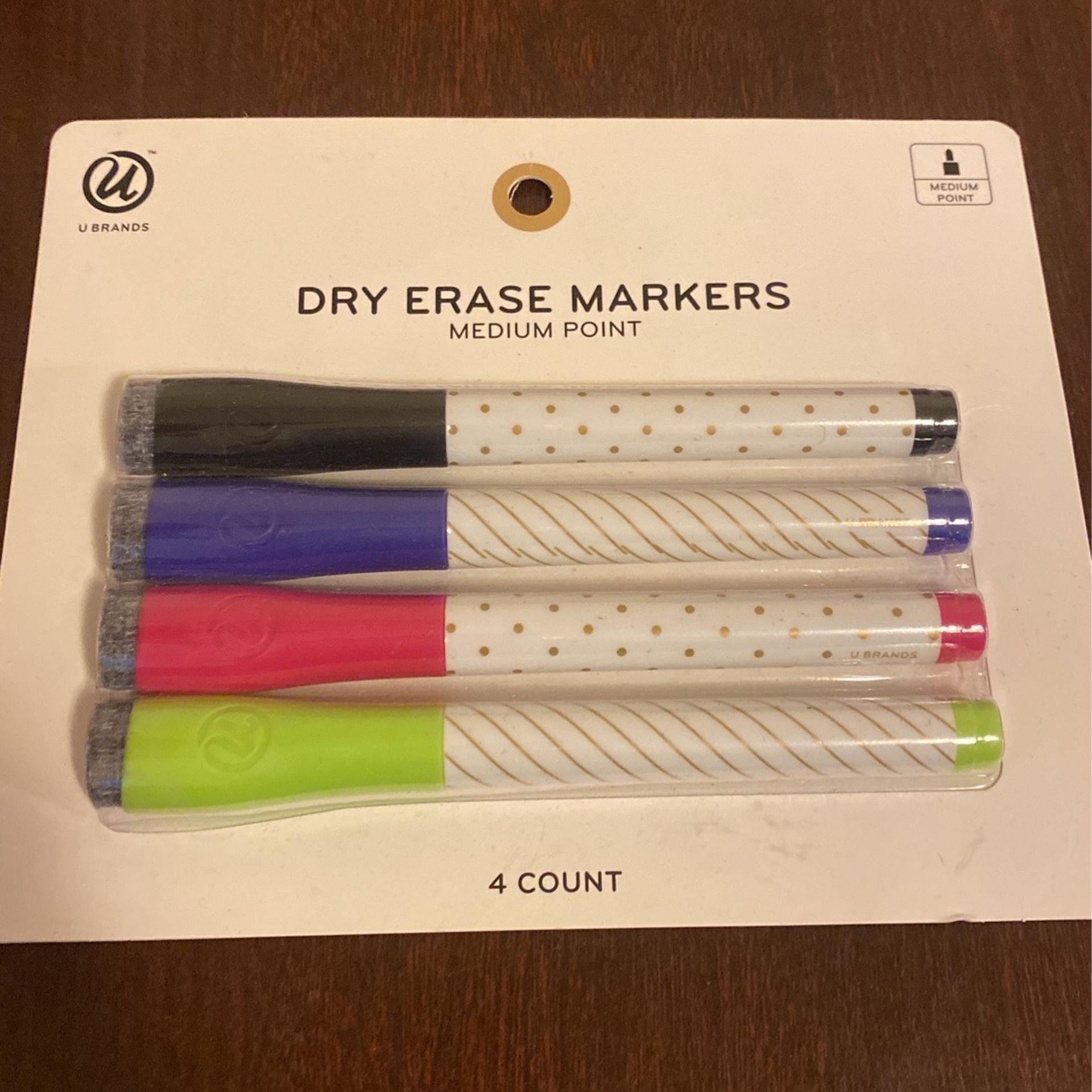 4 Dry Erase Markers With Erasers Medium Point Assorted Colors & Magnetic Storage