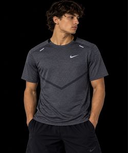 Nike Running Dri-FIT ADV Short Sleeve Shirt