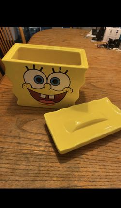 SpongeBob Cartoon Character Theme All Ceramic Cookie Jar. Decent Weight With Top All Together 10 1/4” L