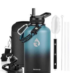 RAYMYLO 64 oz Insulated Water Bottle - NEW