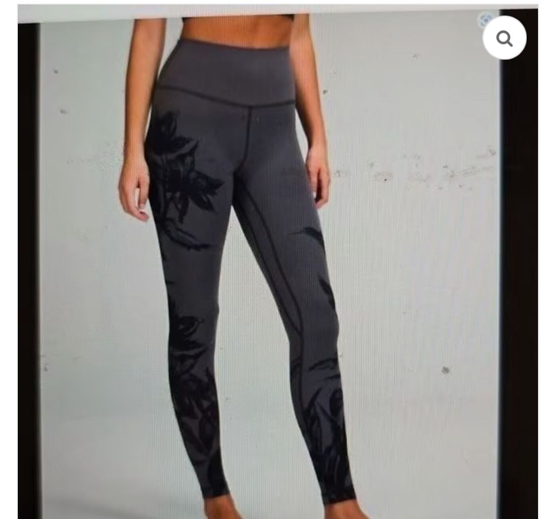 LULULEMON LEGGINGS, HATS, AND TANK TOPS EACH $$5 IN EXCELLENT CONDITION